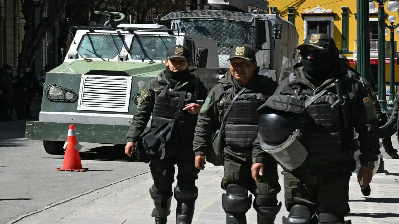 Bolivia và Colombia trục xuất đại sứ của nhau