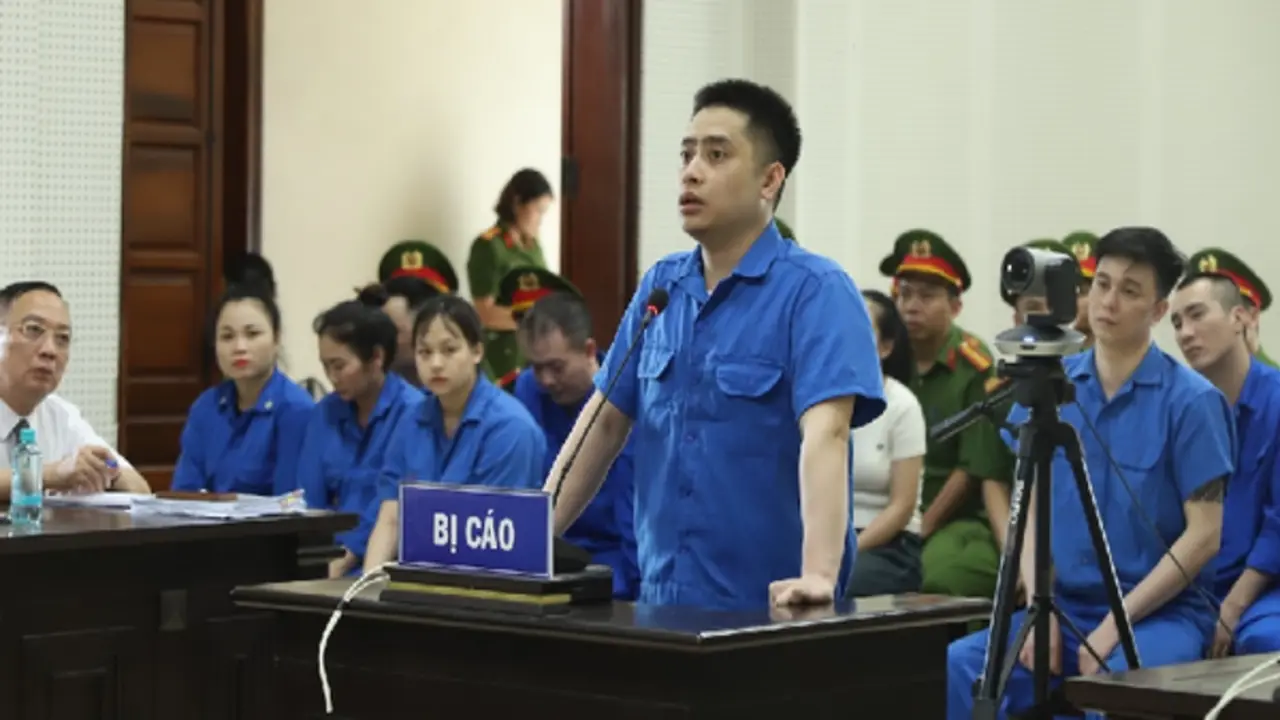 Bùi Đình Khánh quanh co, chối tội tại toà: “Không biết người bị bắn là công an”