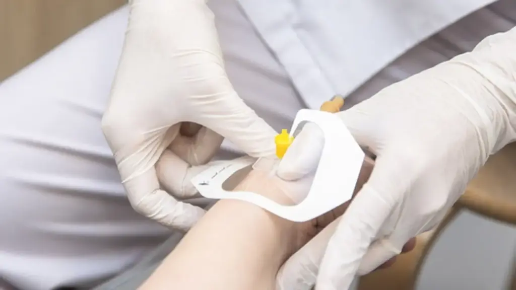 Các cơ sở điều trị phải minh bạch thuốc miễn phí cho người bệnh