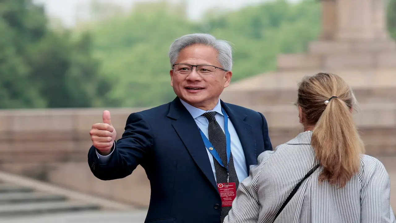 CEO Nvidia Jensen Huang gia nhập hội đồng cố vấn của đại học hàng đầu Trung Quốc