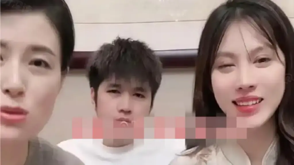 Chàng trai 22 tuổi quyết cưới bạn thân của mẹ 42 tuổi: Nhà gái thách cưới hơn 1 tỷ đồng gây "sốc"