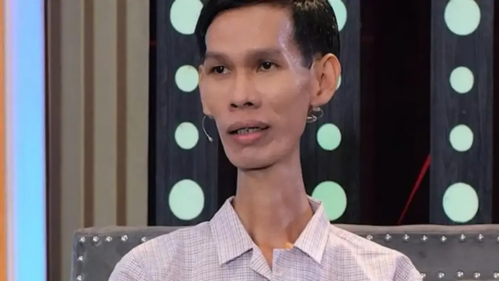 Chàng trai An Giang từ giường bệnh ‘chờ chết’ đến nghệ nhân làm tre mỹ nghệ