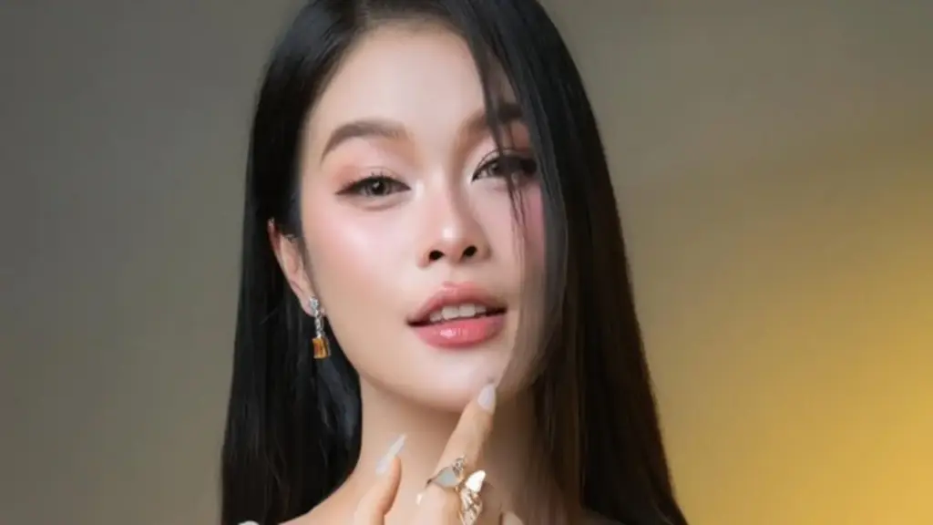 Cô gái từng 'gây sốt' khi hát bolero ra sao sau 2 lần giành quán quân?