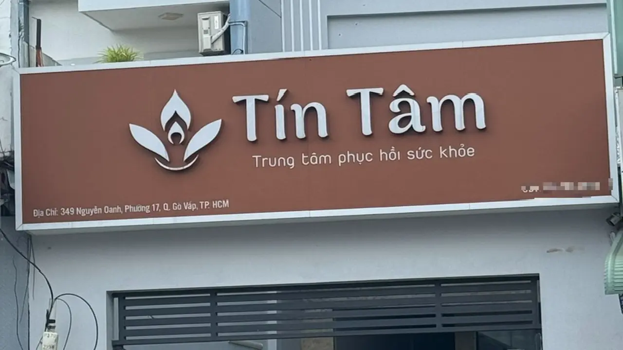 Cơ sở 'giải cơ phòng đột quỵ' bị đình chỉ 18 tháng sau phản ánh của Tuổi Trẻ