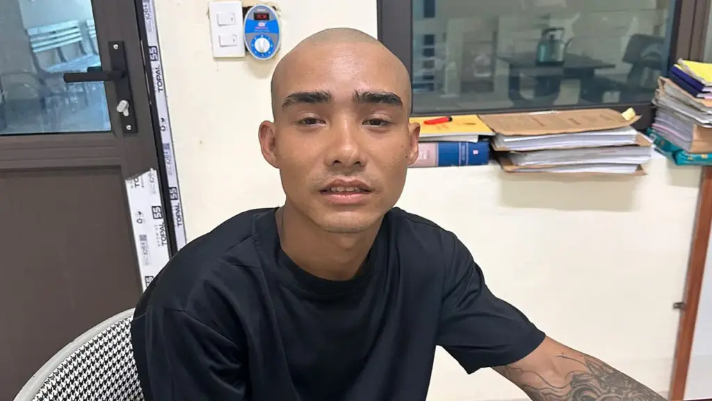 Công an làm việc với người livestream dọa đánh mẹ