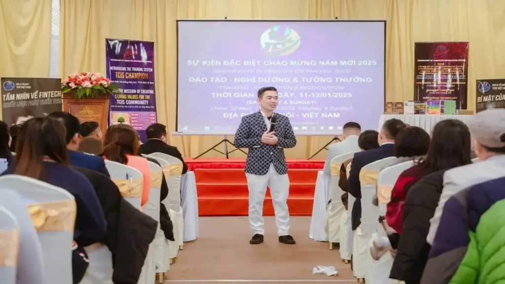 Công an tìm bị hại trong đường dây đa cấp núp bóng đầu tư tiền kỹ thuật số