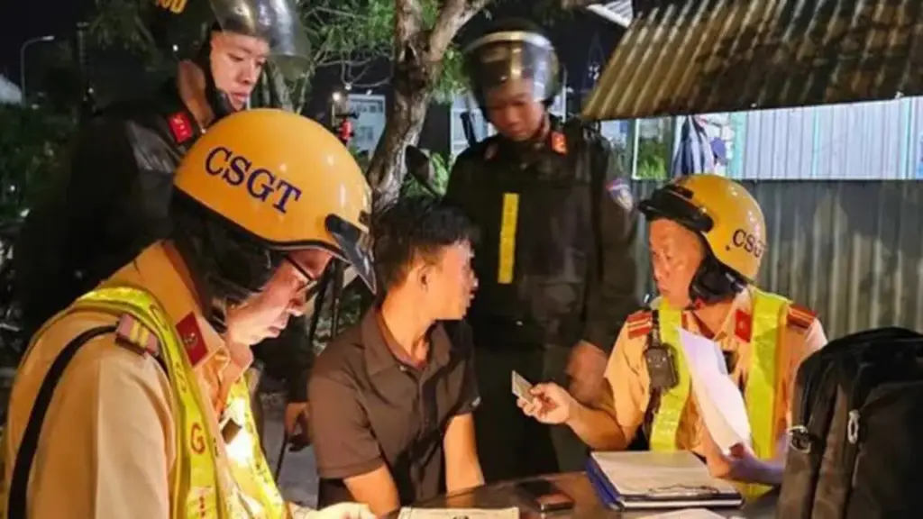 Công an TP.HCM ra quân 45 ngày đêm 'xóa sổ' tội phạm ma túy