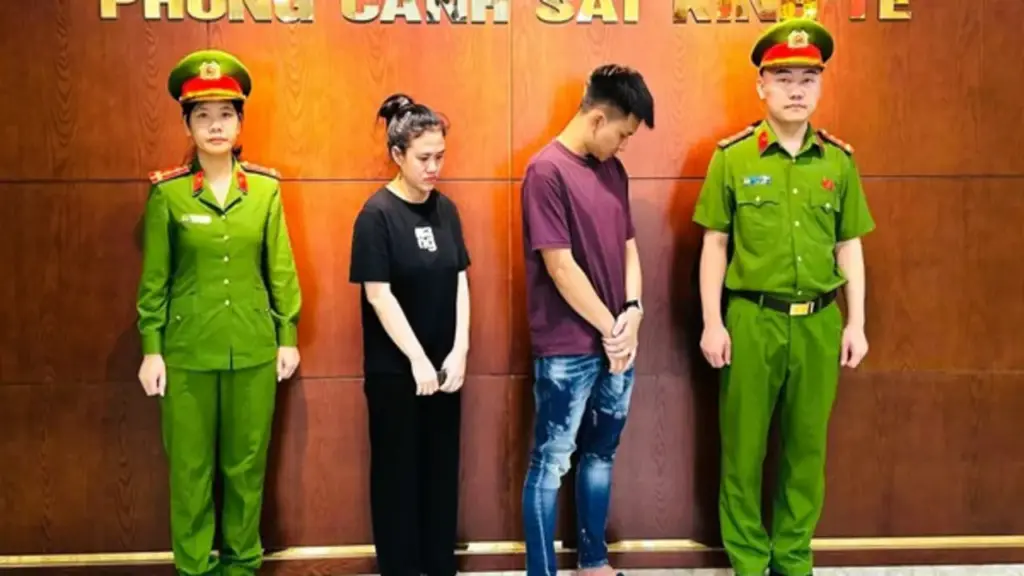 Công an triệt phá đường dây livestream hàng hiệu giả cực lớn trị giá hơn 30 tỷ đồng