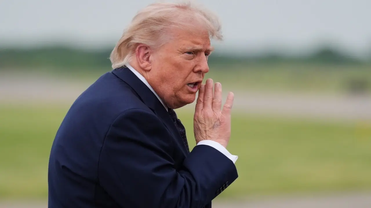 Cú bẻ lái điều quân của ông Trump tại châu Âu