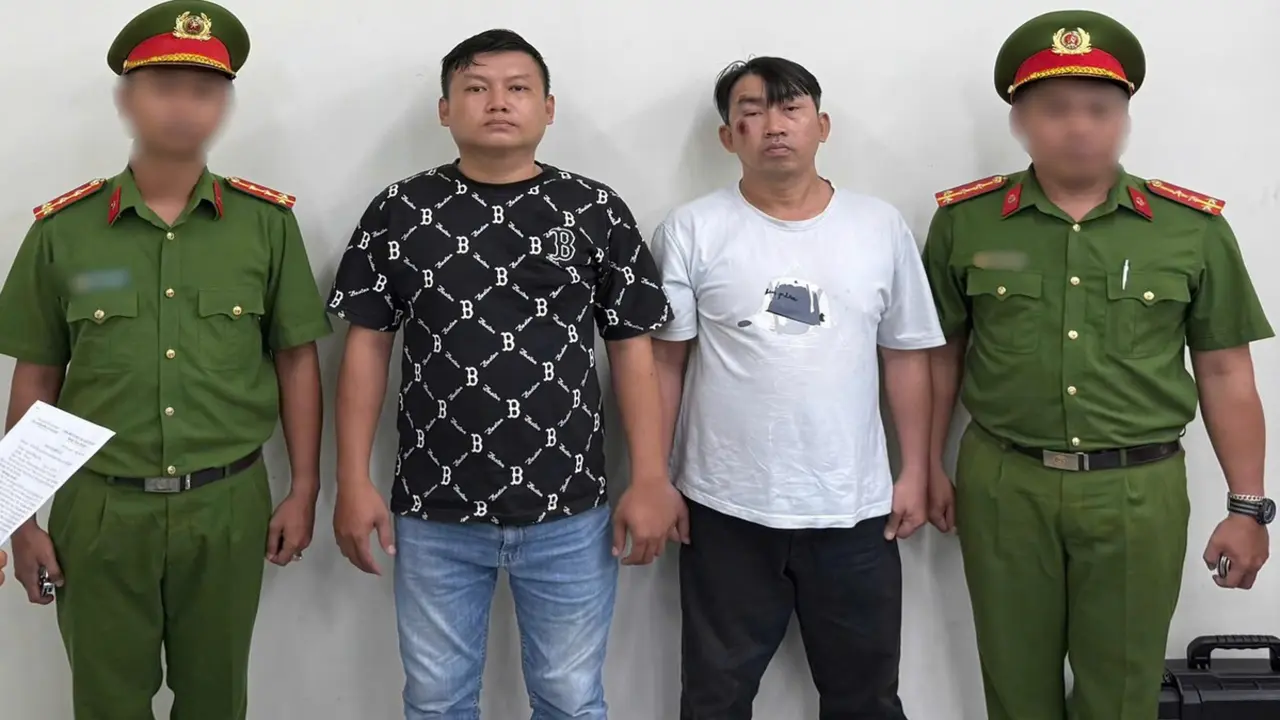 Đánh nhau vì tiếng còi xe 'đòi đường', đàn ông hơn nhau ở sự điềm tĩnh?