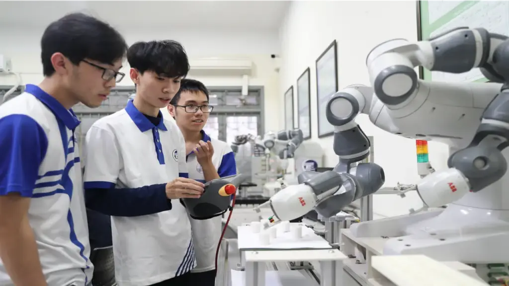 Đạo văn, giả mạo dữ liệu có thể bị cấm tham gia nhiệm vụ khoa học vô thời hạn