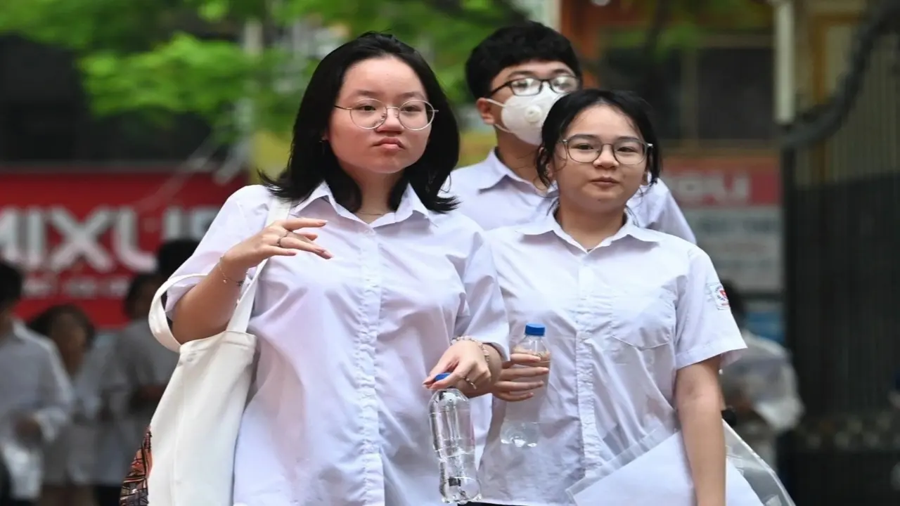 Đáp án, đề thi môn tiếng Anh lớp 10 tỉnh Khánh Hòa năm 2026