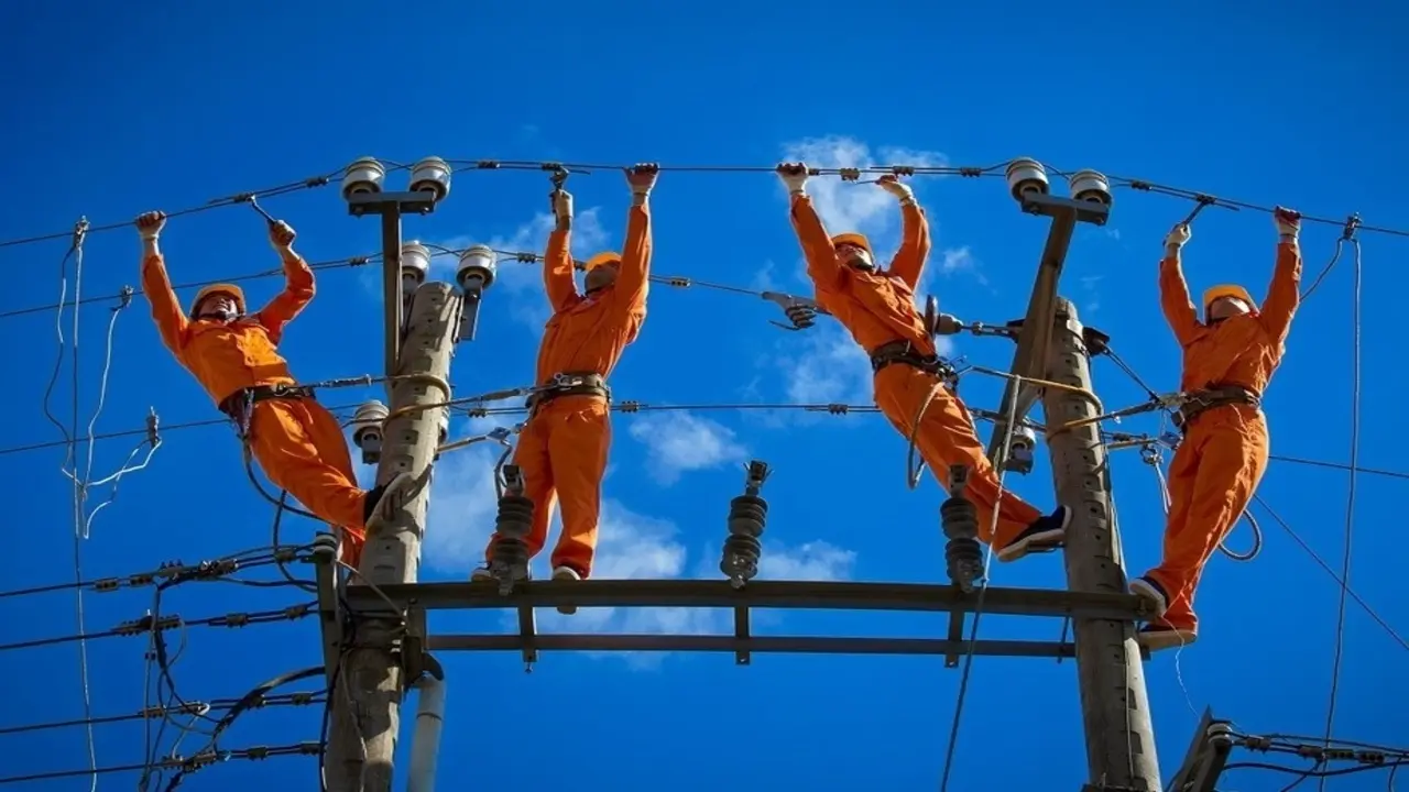 Đề xuất xử lý khoản lỗ của EVN: Yêu cầu minh bạch toàn bộ chi phí giá điện