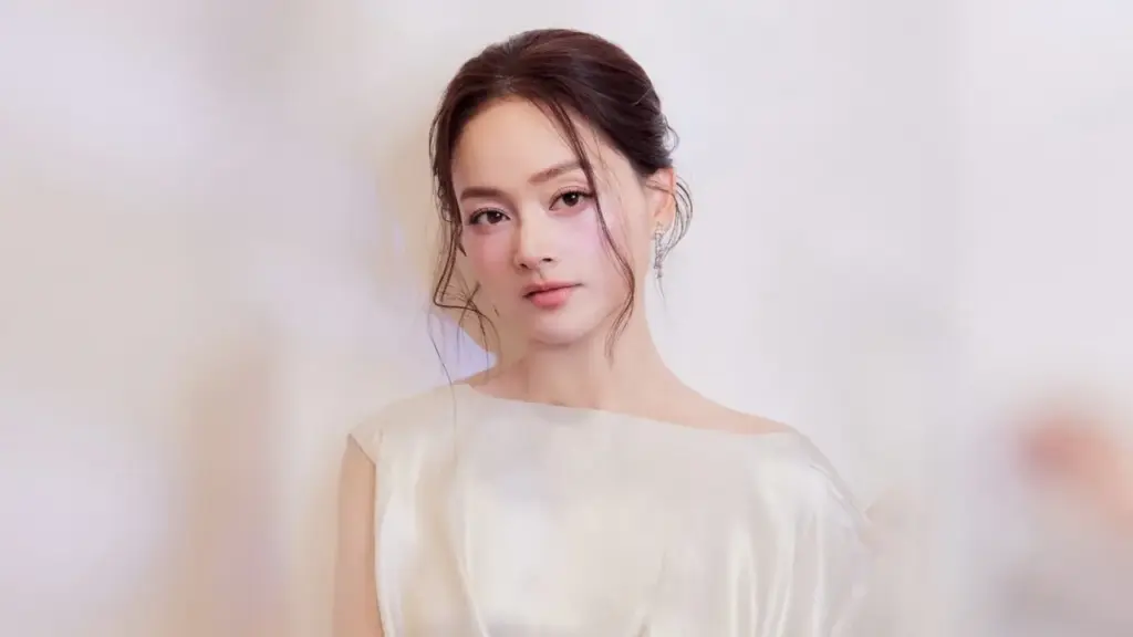 Diễn viên Lan Phương thắng kiện ly hôn chồng Tây