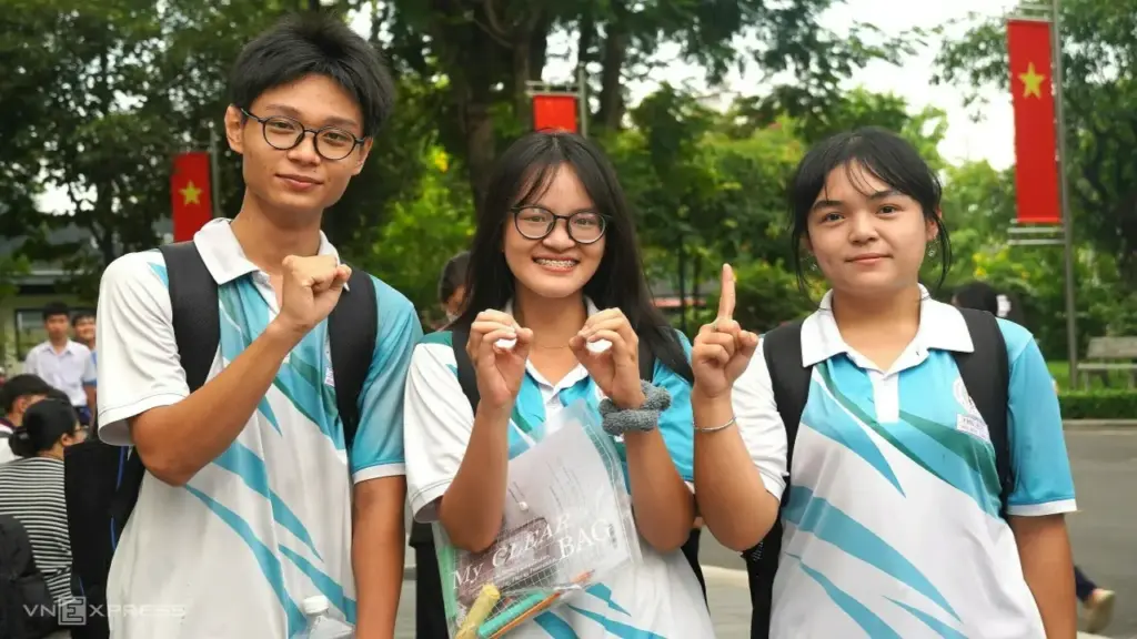 Đổ xô thi đánh giá năng lực, 'săn' điểm vào đại học
