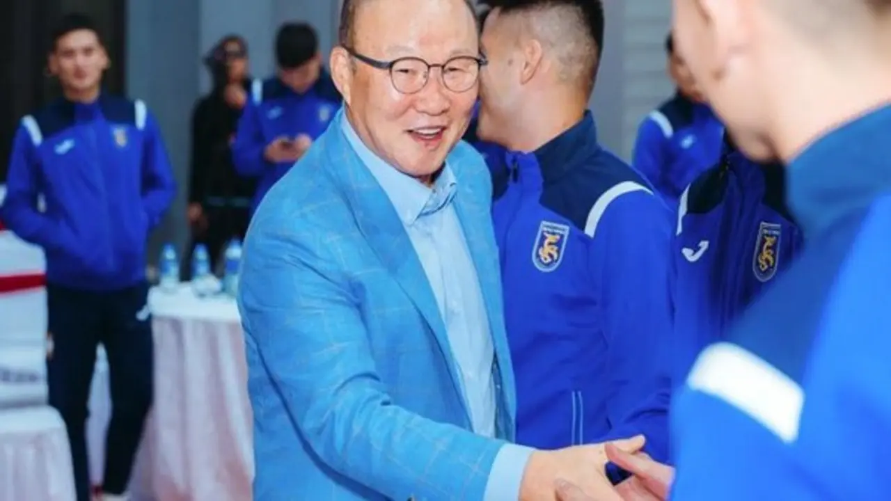 Đội Bắc Ninh của cố vấn Park Hang-seo vào thế khó: Thăng hạng V-League bằng cách nào?