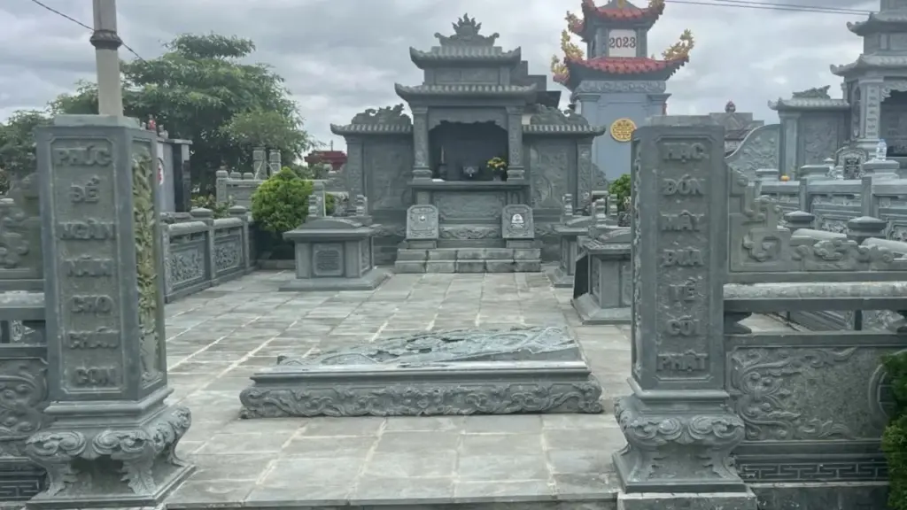 Đối tượng đập phá nhiều ngôi mộ ở Hưng Yên được đưa đi điều trị tâm thần