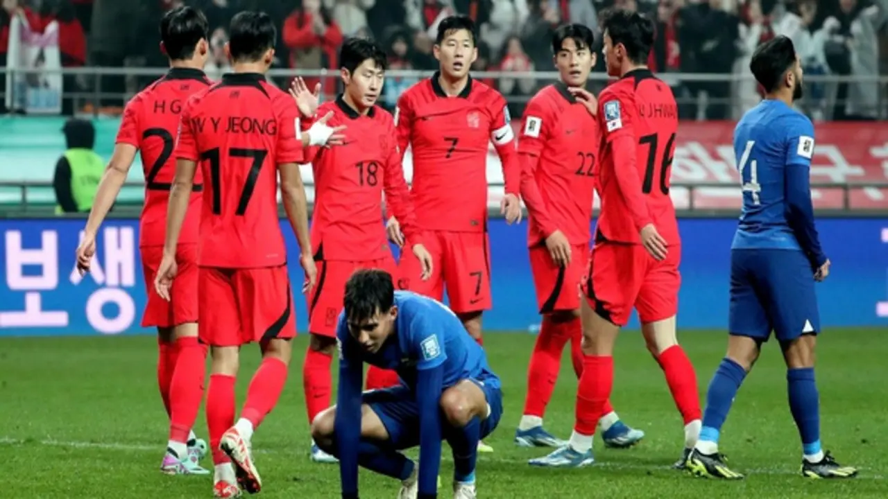 Đội tuyển Hàn Quốc gây tranh cãi vì kế hoạch 'lạ', Park Ji-sung dự đoán bất ngờ