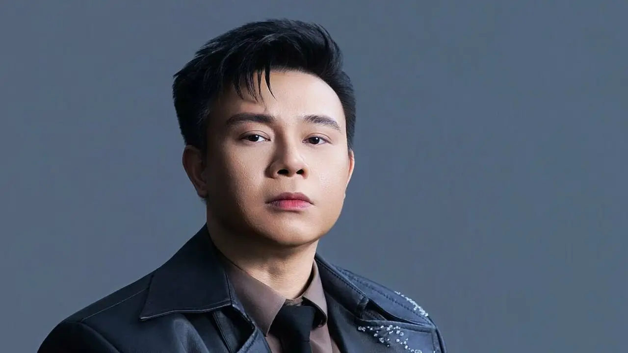 Đông Hùng: 'Tôi không còn đi hát vì cơm áo gạo tiền'