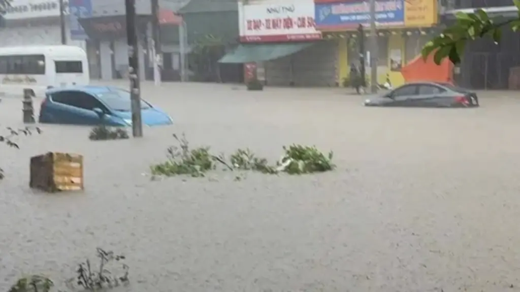 Dự báo thời tiết mưa lớn ngày 20.5, 6 tỉnh nguy cơ lũ quét, sạt lở đất