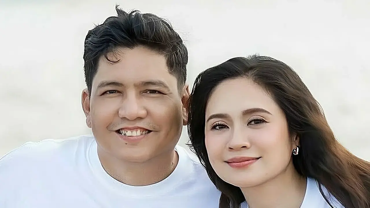 Đức Thịnh: 'Vợ chồng tôi làm mọi cách để phim trụ rạp'