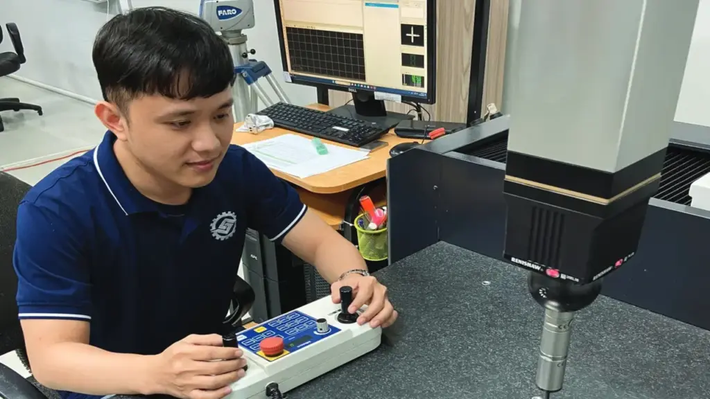 Giã từ gia công, vào chuỗi cung ứng toàn cầu