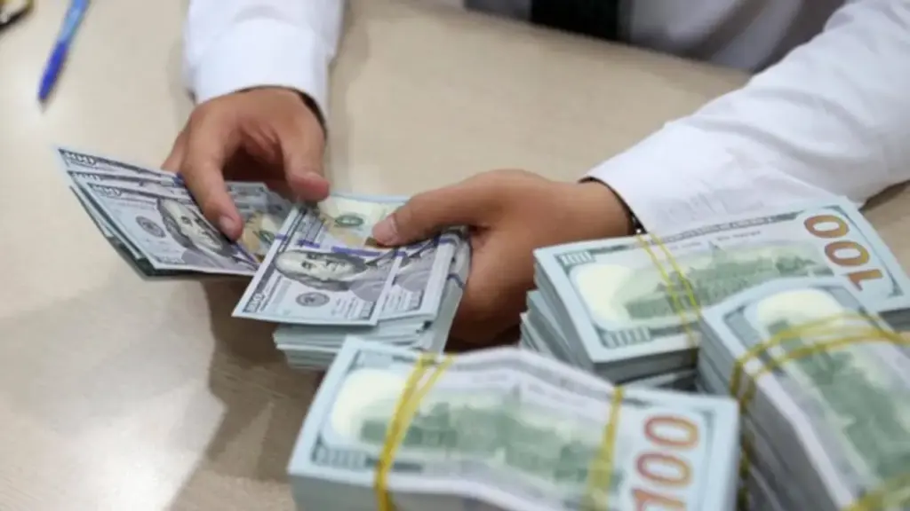 Giá USD hôm nay 30.5.2026: Ngân hàng tiếp tục giảm giá mua