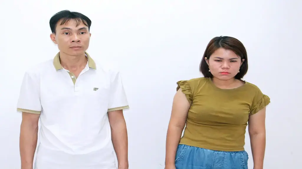 Giám đốc ở TP HCM bị khởi tố vì thuê 10 người nước ngoài làm việc 'chui'
