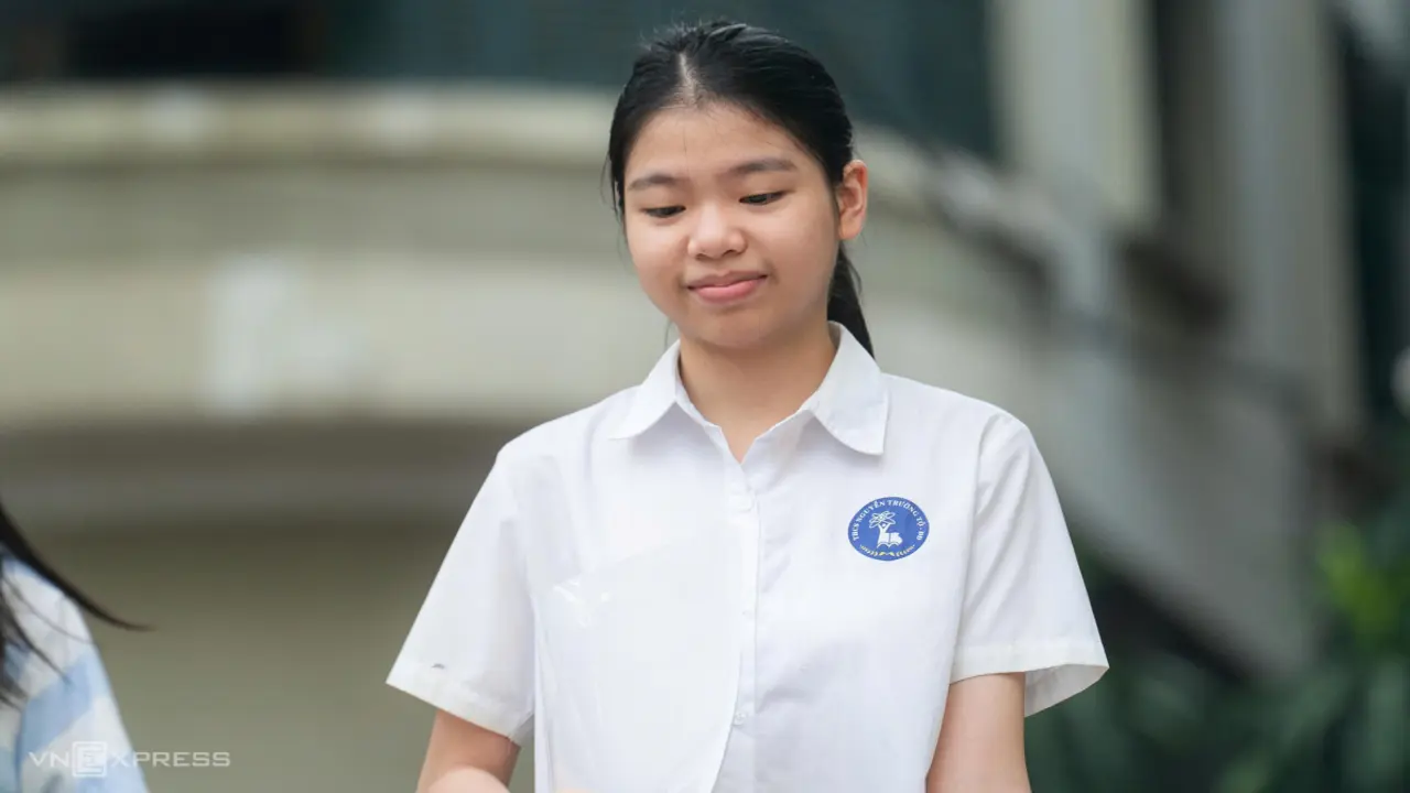 Gợi ý đáp án đề Văn thi lớp 10 ở Hà Nội