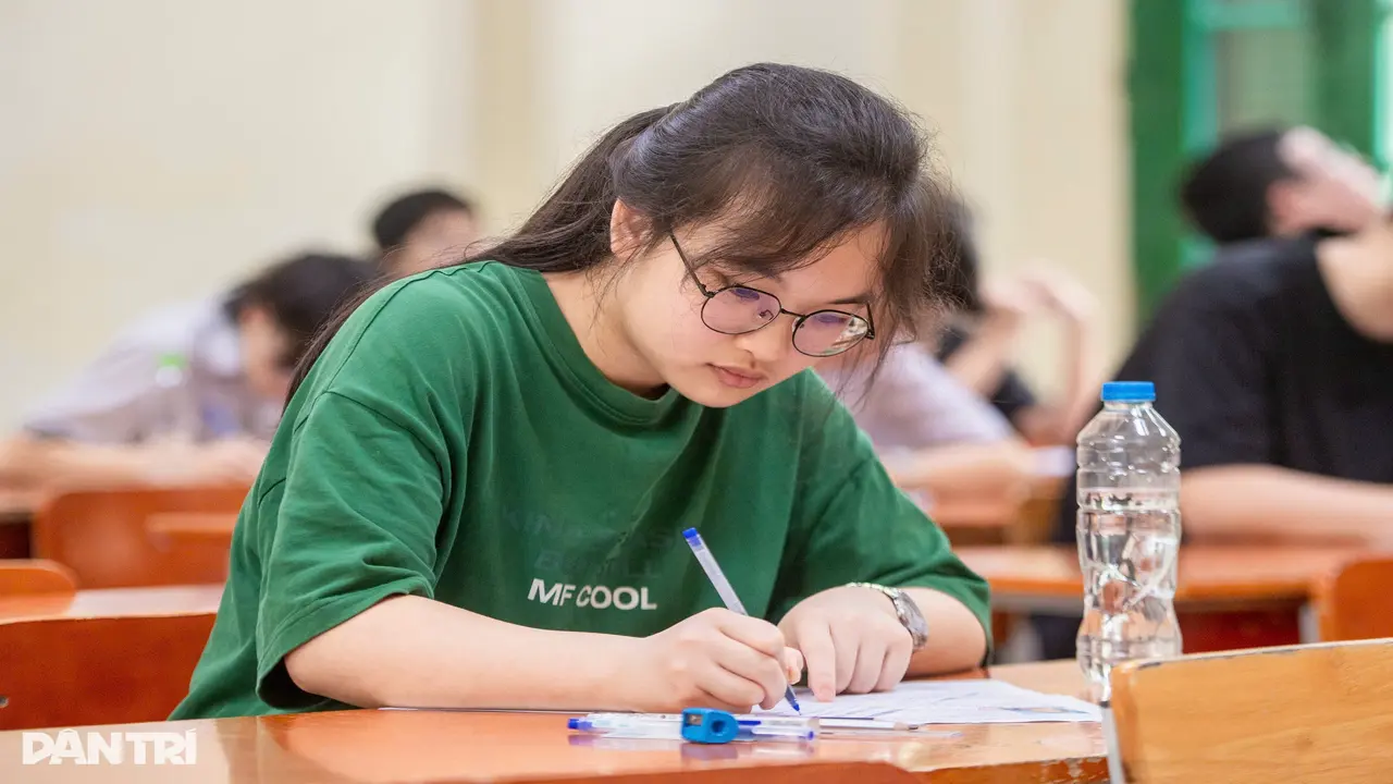 Hà Nội cấm các trường dạy thêm, học thêm hè dưới mọi hình thức