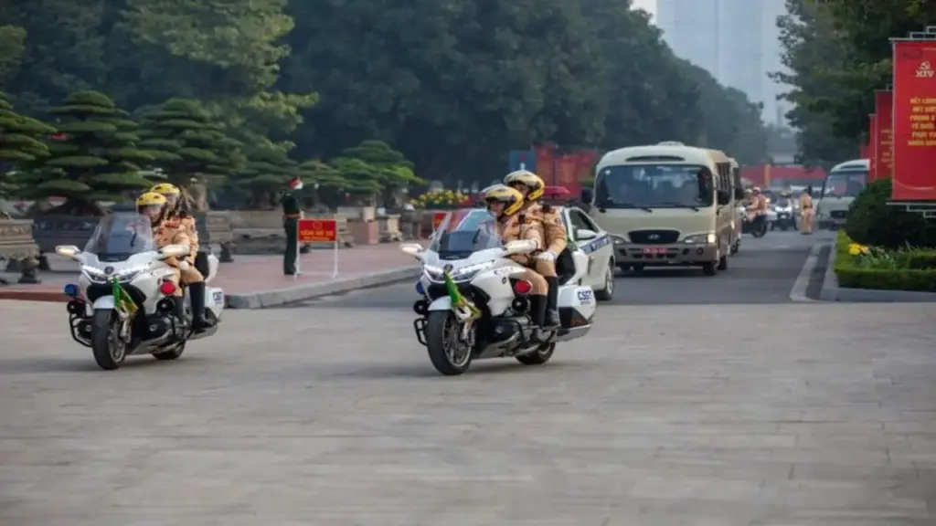 Hà Nội cấm nhiều tuyến đường trong 3 ngày