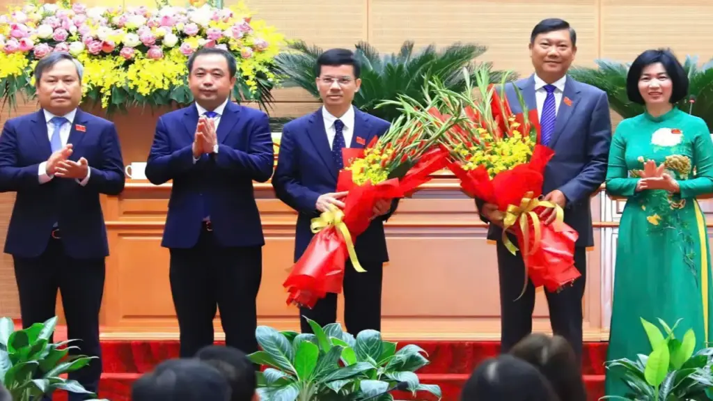 Hà Nội có thêm 2 Phó chủ tịch UBND thành phố