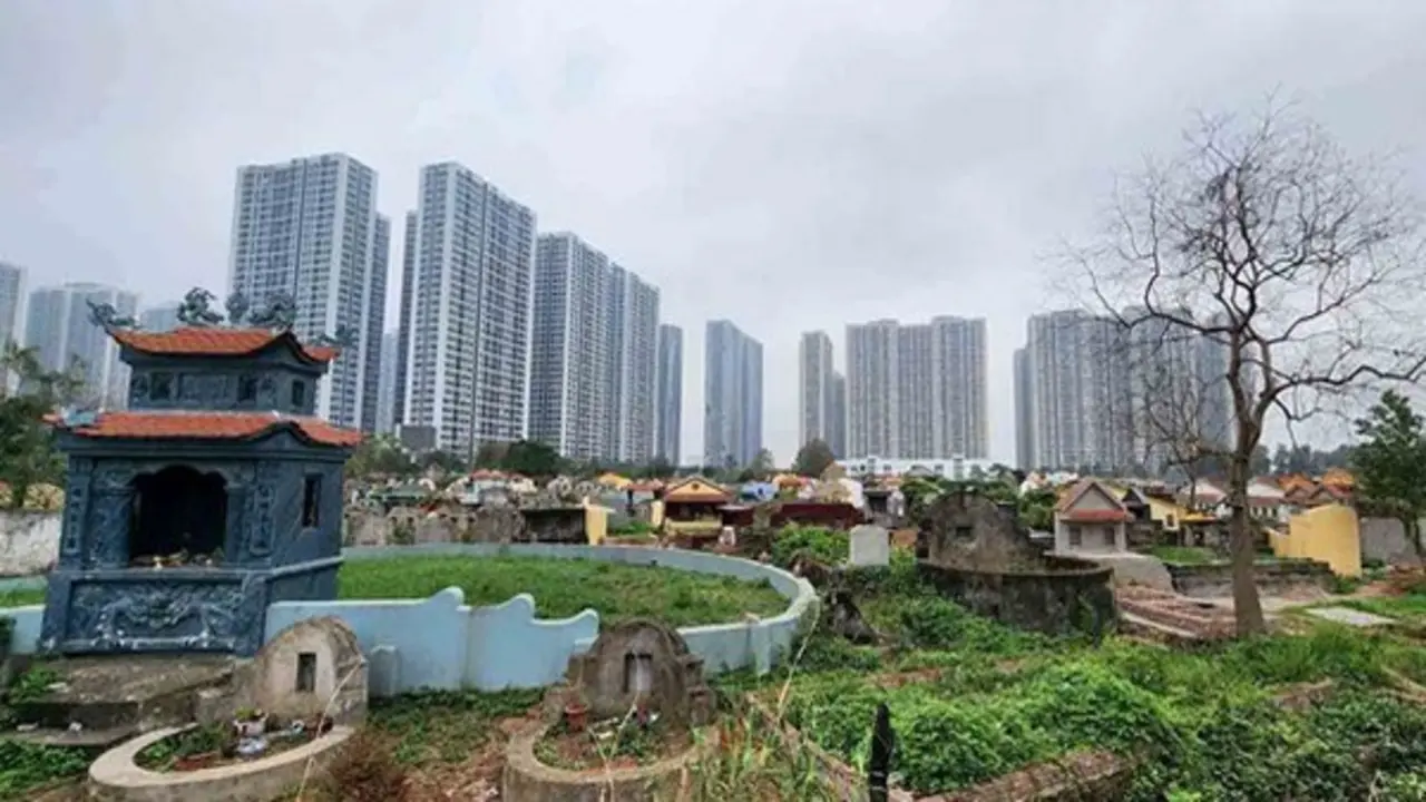 Hà Nội: Di dời các nghĩa trang nhỏ lẻ và bến xe trong vành đai 3 ra khỏi nội đô để chuyển đổi công năng