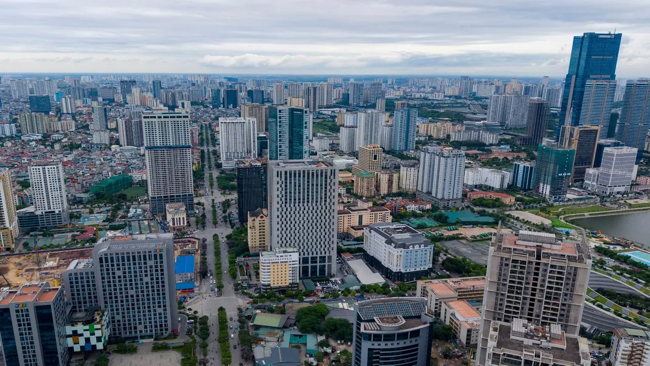 Hà Nội định hướng xây sân bay thứ 2, hạn chế xe cá nhân vào nội đô