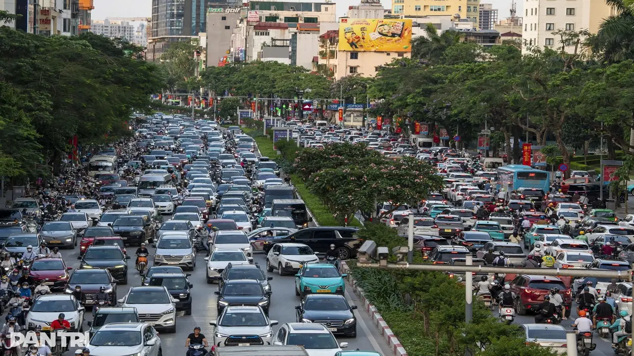 Hà Nội dự kiến hạn chế xe cá nhân tại nhiều khu vực từ năm 2035