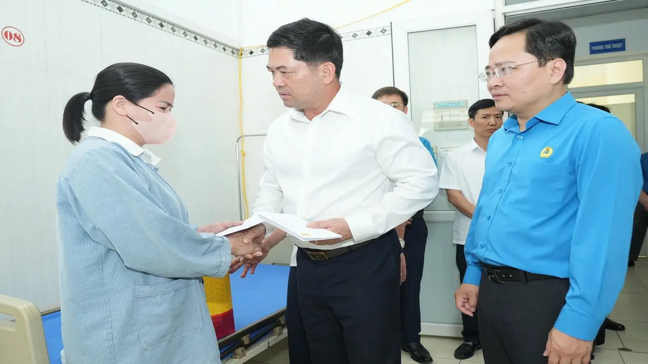 Hàng nghìn công nhân ở thủ phủ công nghiệp phía Bắc được khám sức khỏe miễn phí
