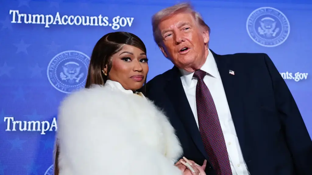 Hành trình rapper Nicki Minaj từ phản đối thành người hâm mộ ông Trump