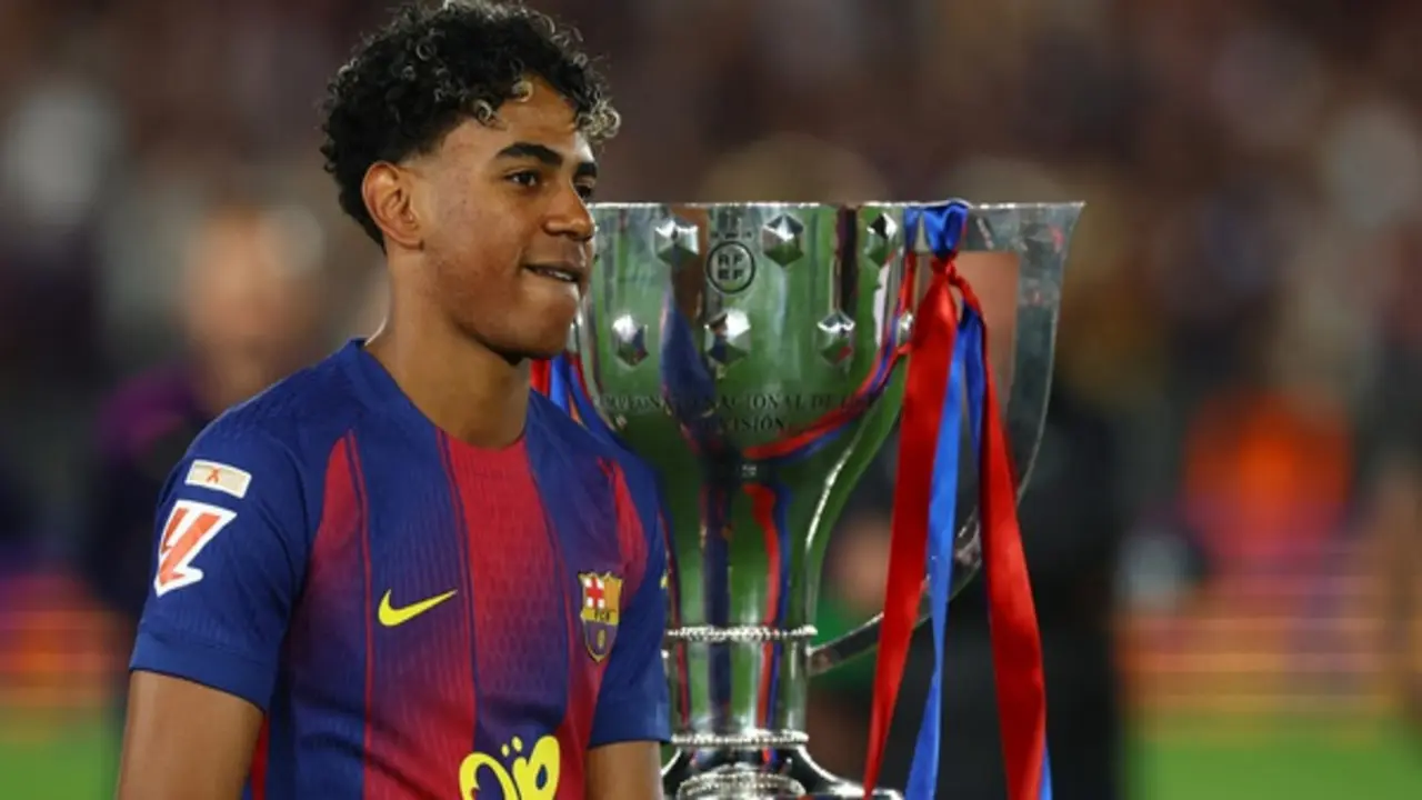 HLV đội tuyển Tây Ban Nha bất ngờ hé lộ thời điểm Yamal trình làng World Cup 2026