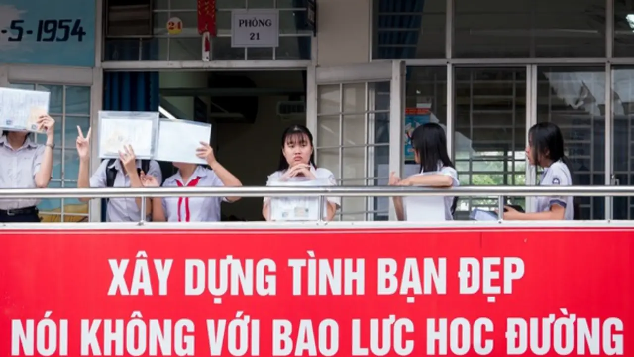 Học sinh TP.HCM râm ran đoán chủ đề thi lớp 10 môn ngữ văn