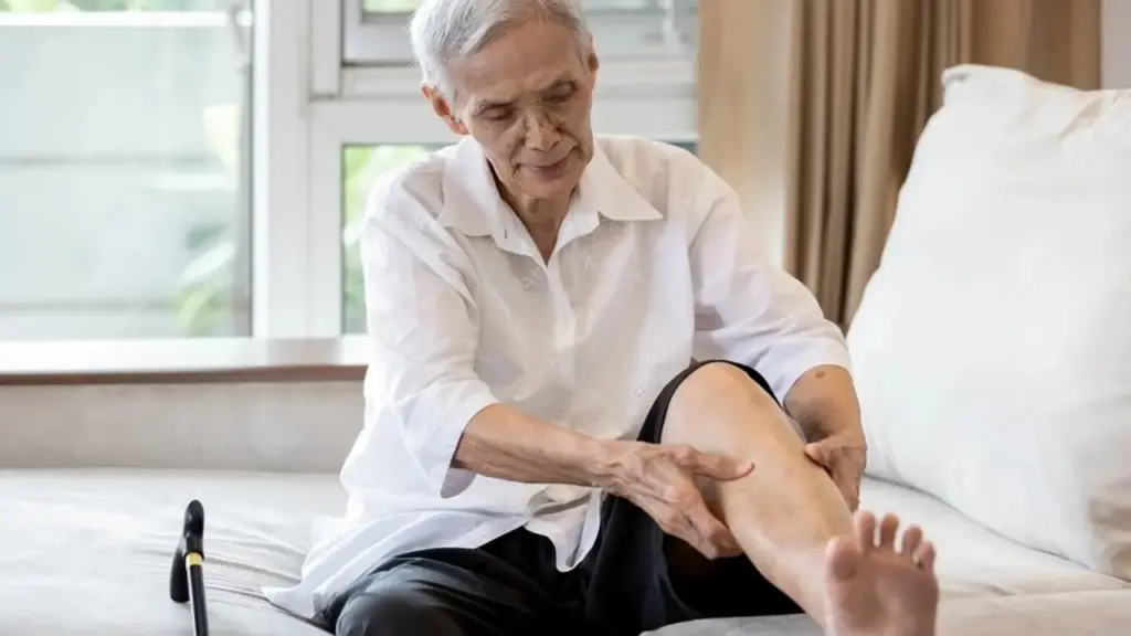 Hối hận mua nhà mặt đất vì 'ăn cơm lầu một, đi ngủ lầu ba'