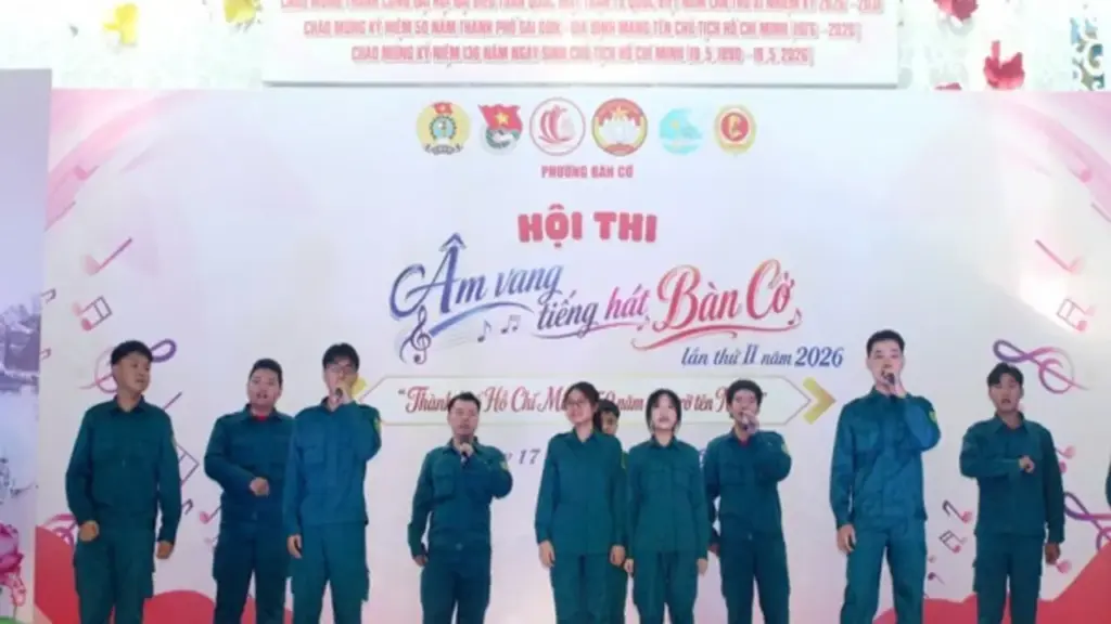 Hơn 1.000 người 'đốt cháy' sân khấu hội thi văn nghệ hot nhất P.Bàn Cờ