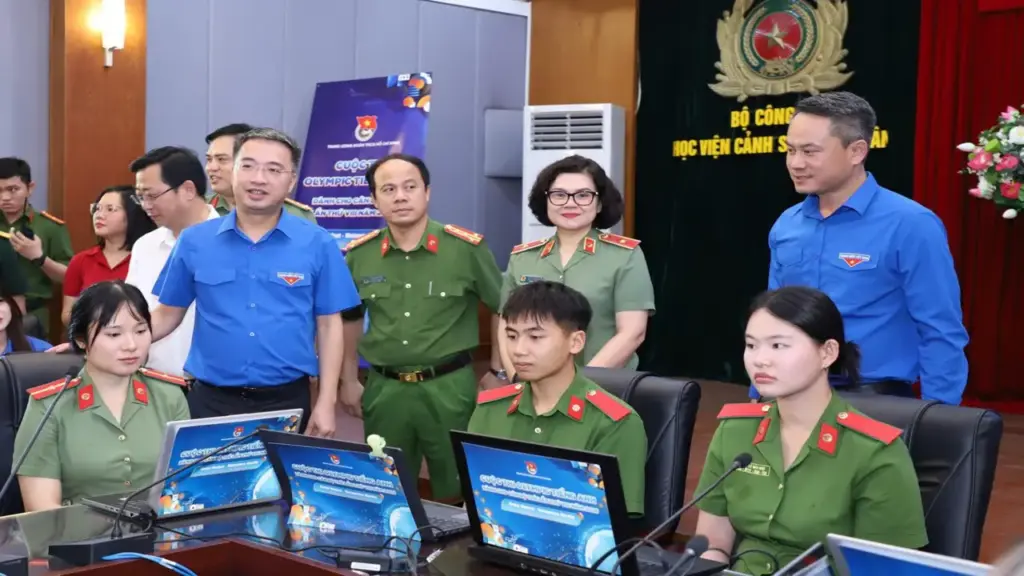 Hơn 33.000 thanh niên, cán bộ trẻ bước vào cuộc thi Olympic tiếng Anh