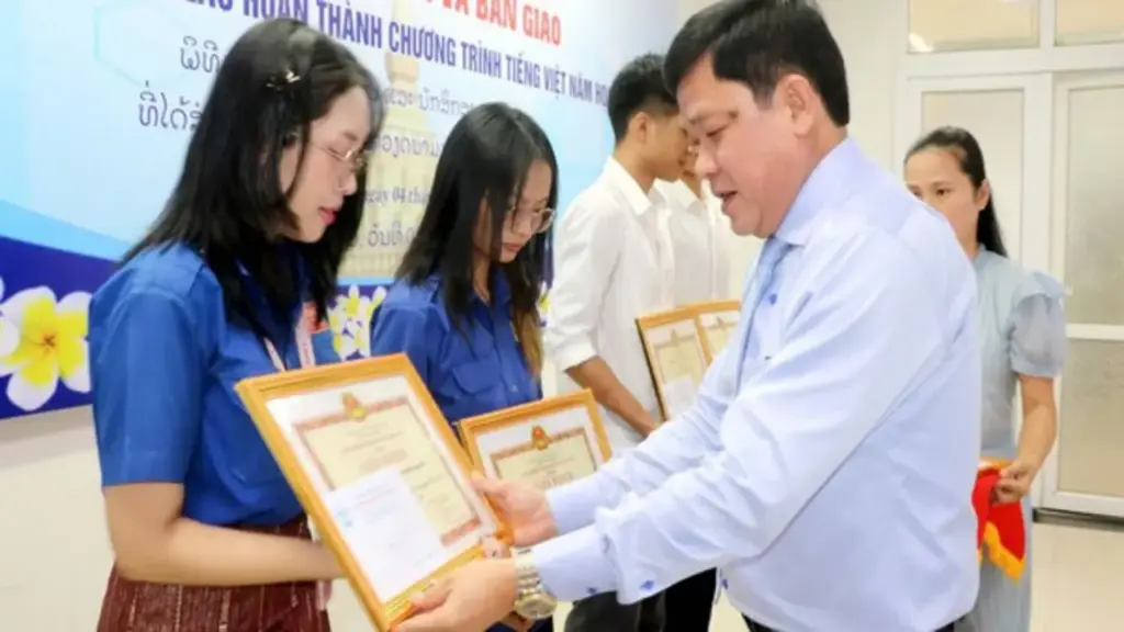Hơn 600 lưu học sinh Lào tại Đà Nẵng hưởng loạt chính sách đặc biệt