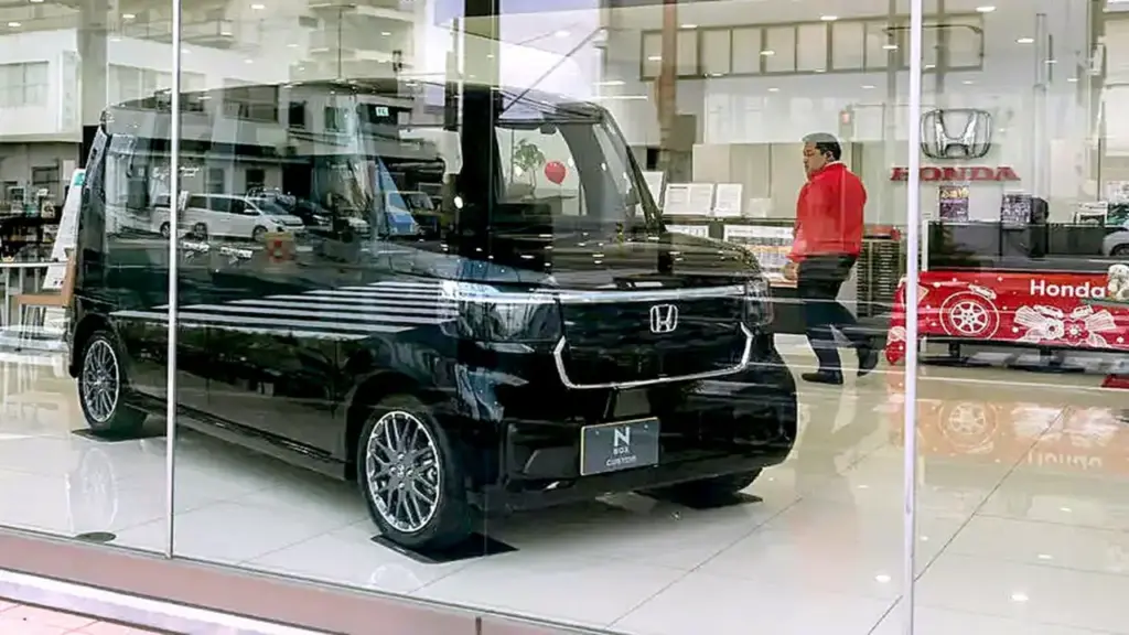 Honda báo cáo năm lỗ đầu tiên sau gần 70 năm niêm yết