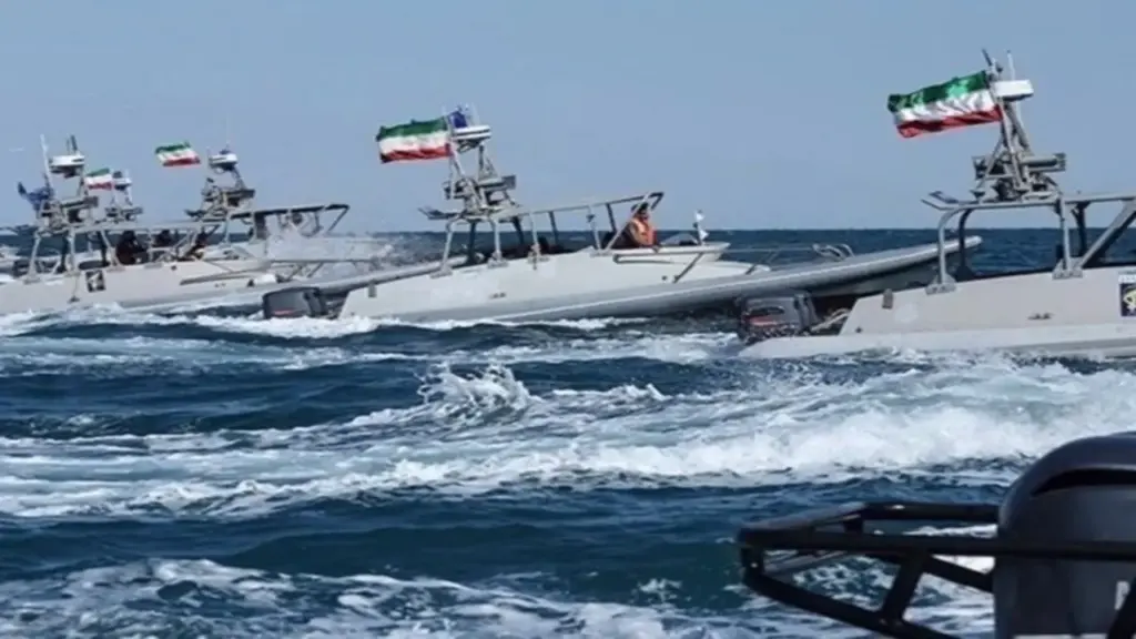 Iran dọa tấn công mạnh, biến đường bờ biển thành “nghĩa địa” với Mỹ