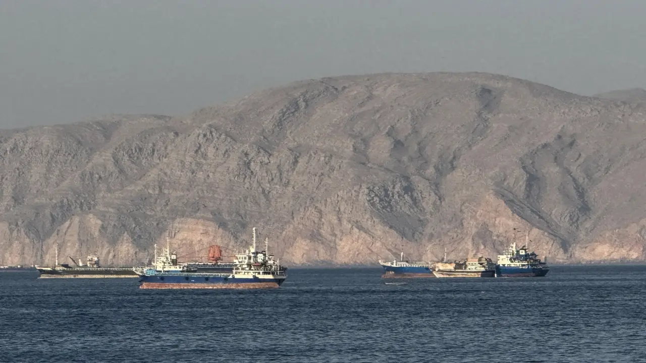 Iran tấn công căn cứ Mỹ tại Kuwait, dọa đáp trả 'mạnh mẽ hơn'