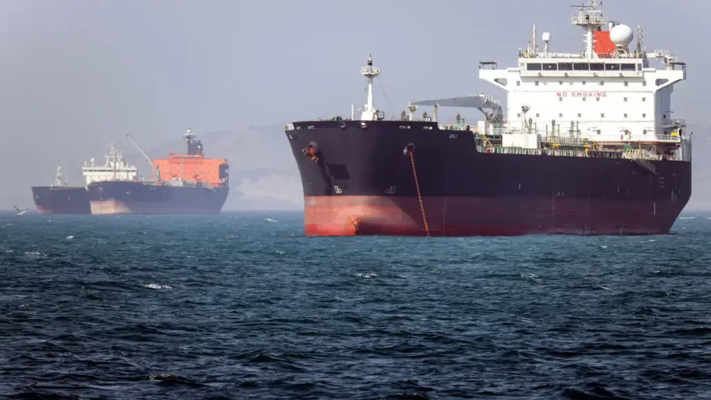 Iran thảo luận với Oman về cơ chế thu phí vĩnh viễn tại eo biển Hormuz