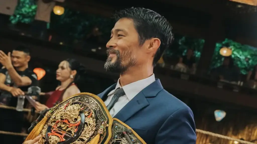 Johnny Trí Nguyễn lên tiếng khi giải MMA bị phản ứng