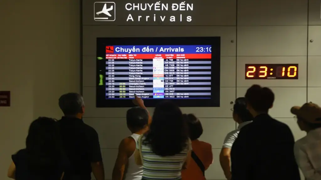 Khách bị hủy chuyến bay có thể nhận bồi thường bằng voucher, điểm thưởng