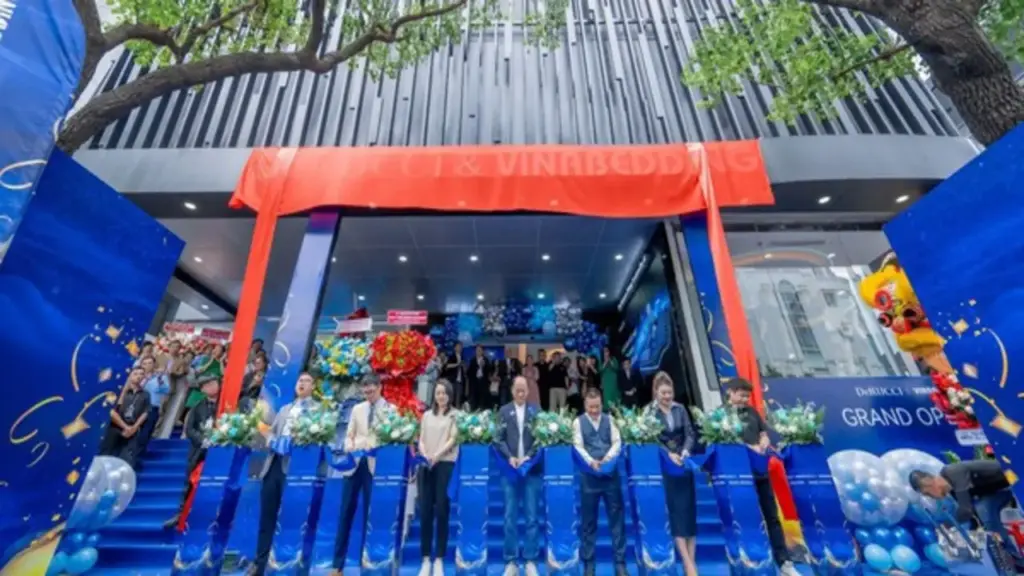 Khai trương showroom DeRUCCI VINABEDDING - Hệ thống chăm sóc giấc ngủ thông minh